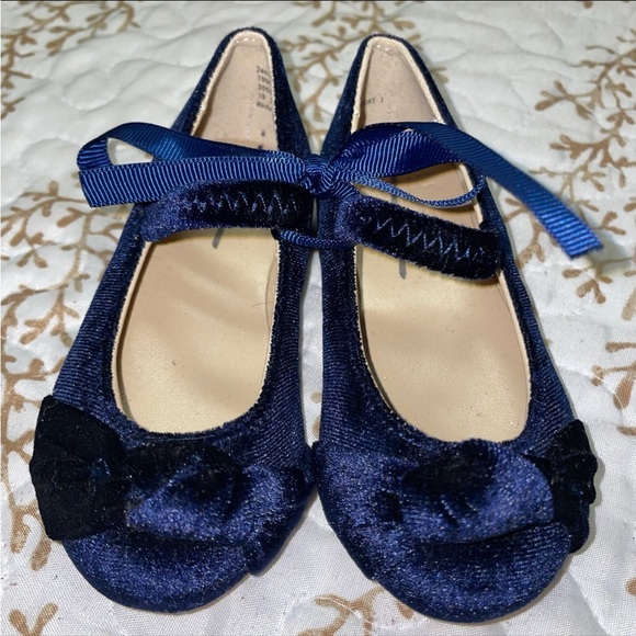 NWT Janie and jack VELVET BOW BALLET FLAT baby girl size 5 dark marine blue kids - Picture 1 of 8